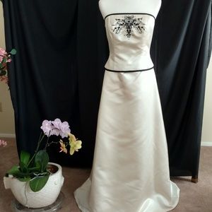 Ivory/Black Trim Strapless Formal Dress